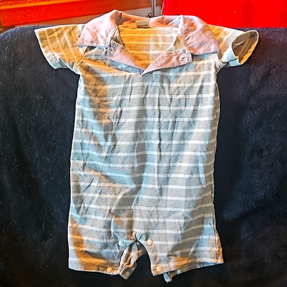 One piece - Picture 1 of 1